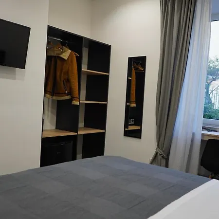 Bed & Breakfast Dimora Metro Santacroce 4*