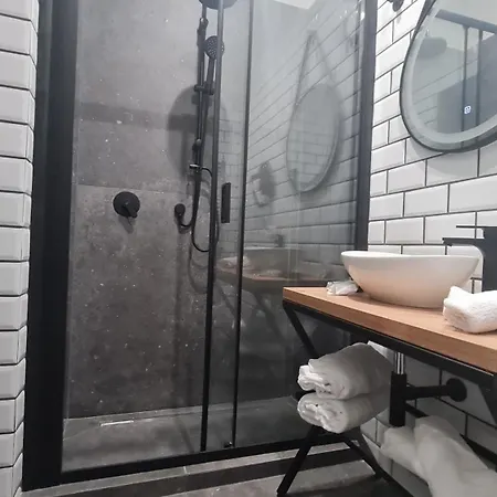 Dimora Metro Santacroce 4*