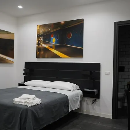 Dimora Metro Santacroce 4*