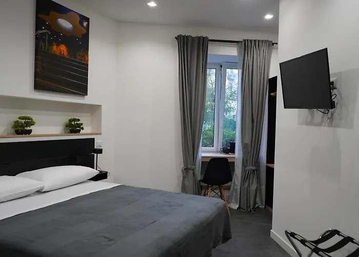 Dimora Metro Santacroce فندق مبيت وإفطار نابولي